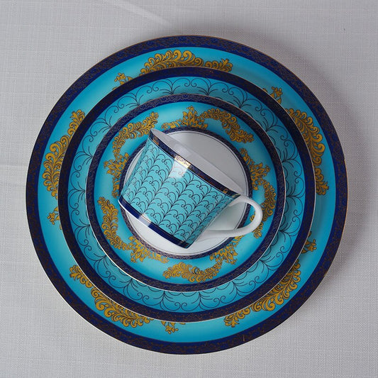 Blue And Gold Dinner Plate Set